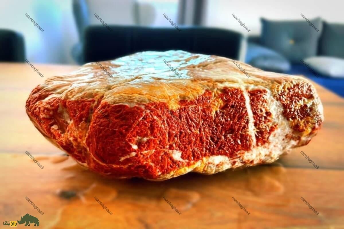 سنگهای گوشتی؛ سنگهای عجیبی که ظاهری شبیه گوشت خام دارند سنگهای گوشتی؛ سنگهای عجیبی که ظاهری شبیه گوشت خام دارند