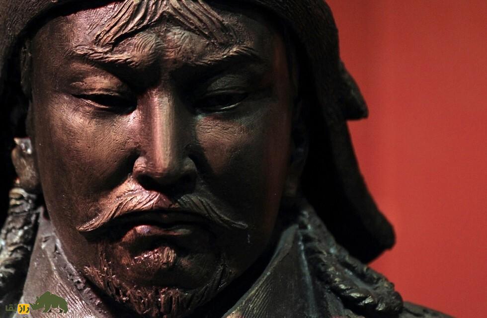 آمار هولناک؛ چنگیز خان دقیقا چند نفر را کشت؟ مجسمه چنگیز خان مغول که از فلز ساخته شده است
