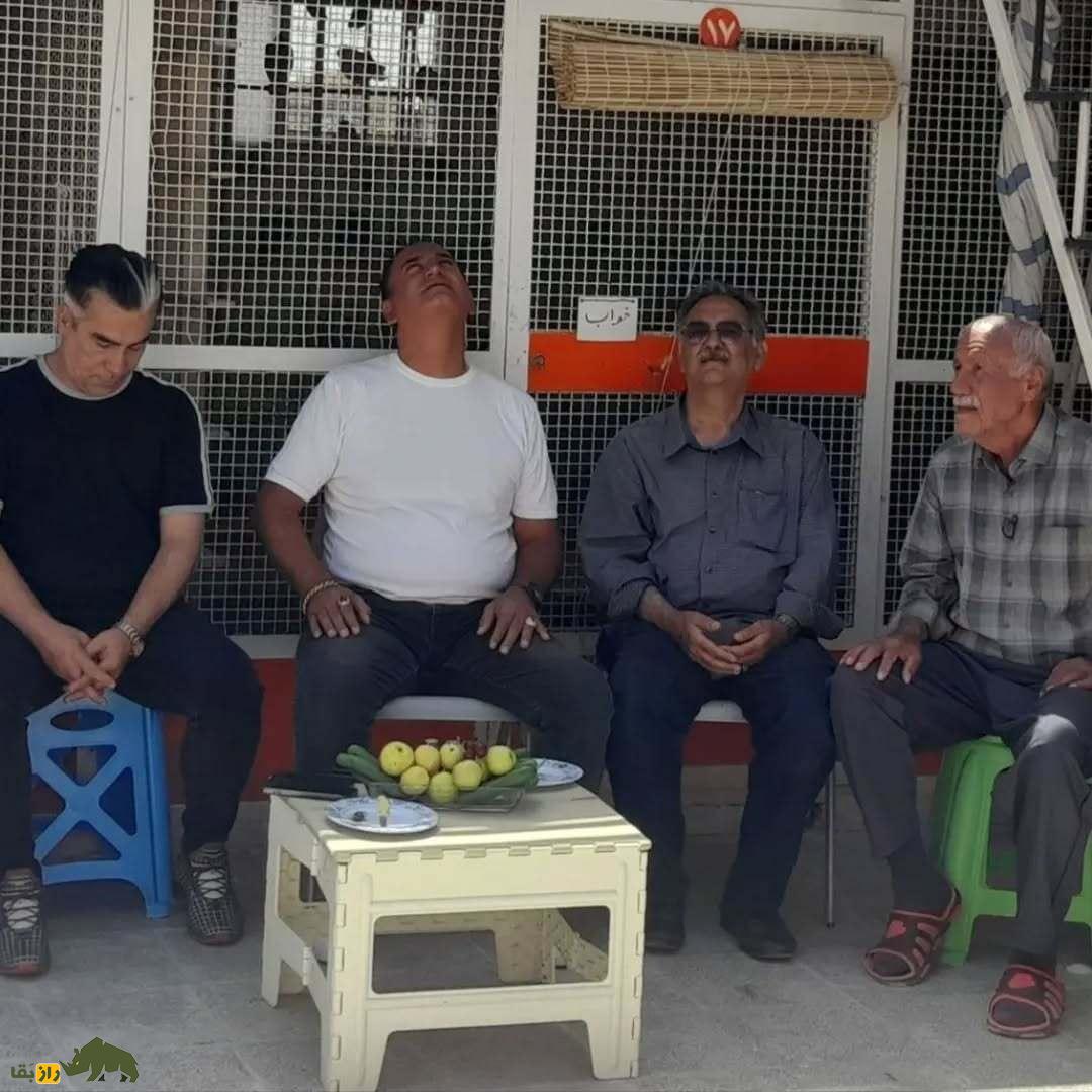 حاج محمد فرحزادی؛ کبوترباز معروف و نماینده تویوتا در ایران که کبوترش ۱۴ ساعت و نیم پرید و رکورد تاریخ ایران را شکست حاج محمد فرحزادی؛ کبوترباز معروف و نماینده تویوتا در ایران که کبوترش ۱۴ ساعت و نیم پرید و رکورد تاریخ ایران را شکست