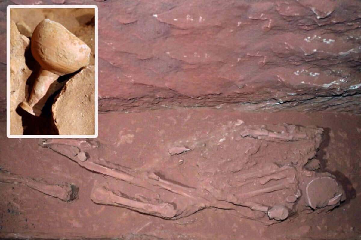 کشف مقبرهای ۲۰۰۰ ساله درست زیر صحنه فیلمبرداری «ایندیانا جونز»!