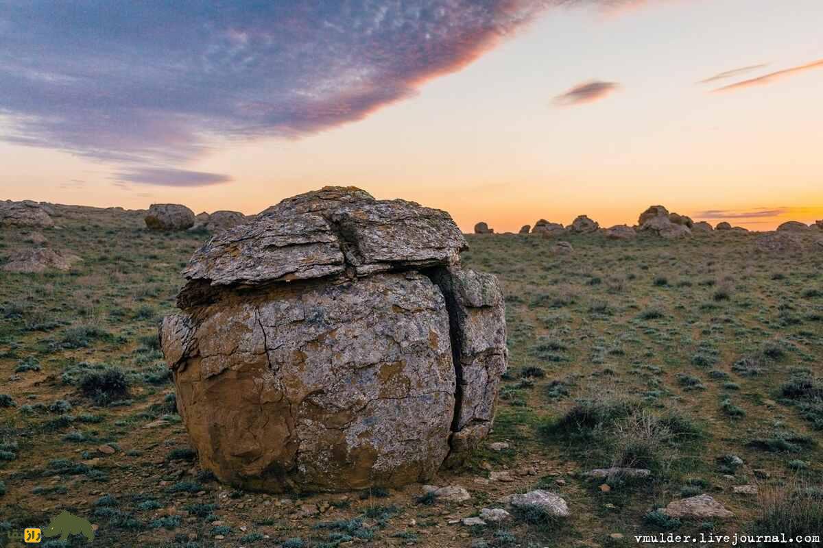 توپ‌های سنگی Mangystau؛ راز تخم اژد‌های سنگ‌شده که زمین‌شناسان را گیج کرده است