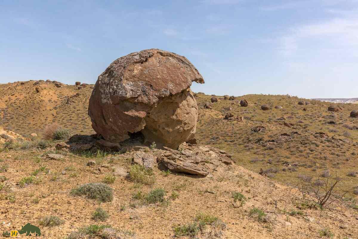 توپ‌های سنگی Mangystau؛ راز تخم اژد‌های سنگ‌شده که زمین‌شناسان را گیج کرده است