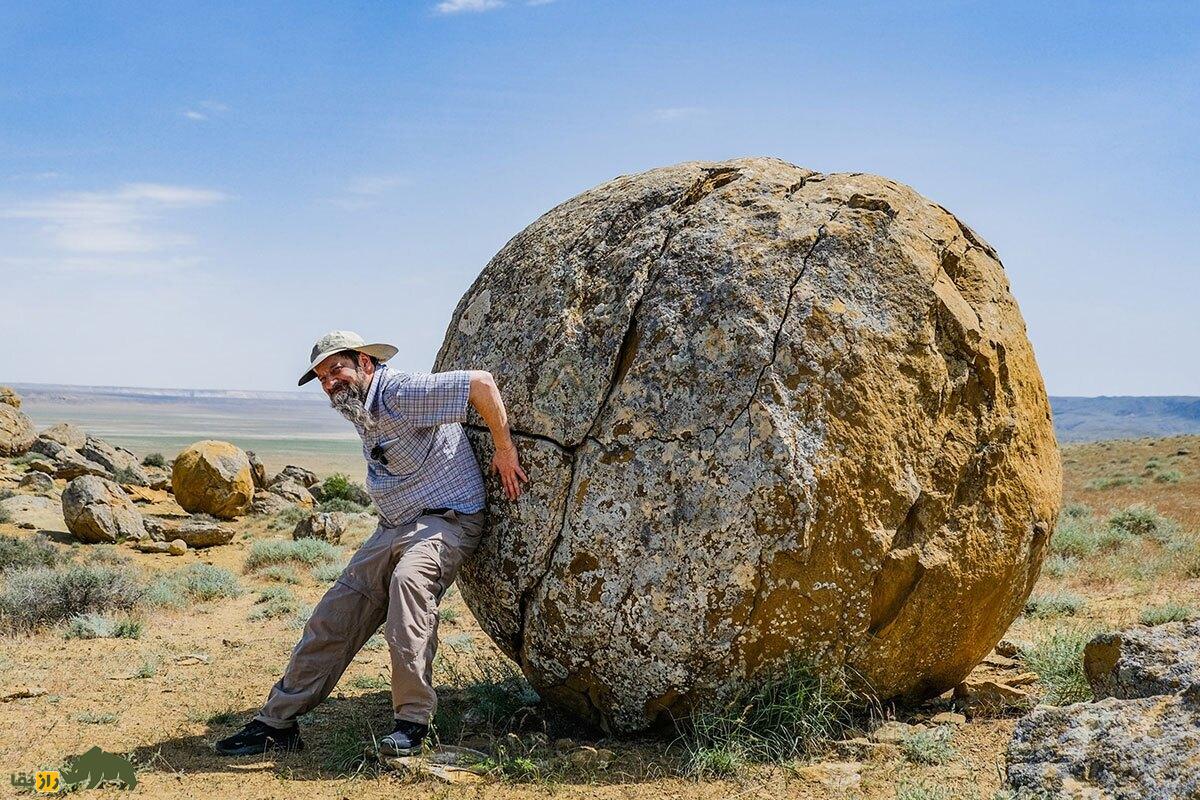 توپ‌های سنگی قزاقستان؛ راز تخم‌های اژد‌های سنگ‌شده که زمین‌شناسان را گیج کرده است