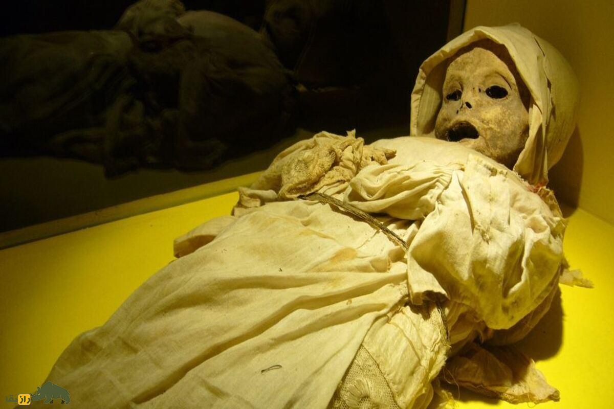 تصاویر 18+ از ترسناکترین موزه مومیایی جهان؛ انسانهایی که زنده زنده مومیایی شدند! تصاویر 18+ از ترسناکترین موزه مومیایی جهان؛ انسانهایی که زنده زنده مومیایی شدند!