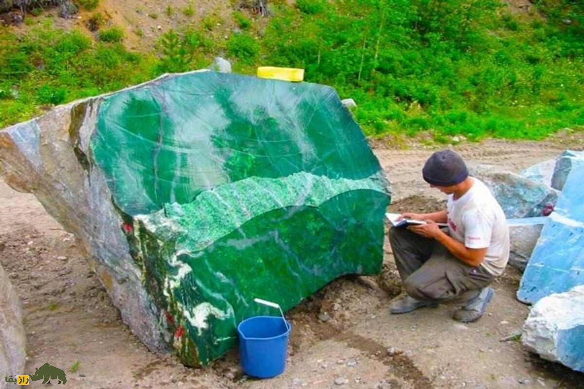 گرانترین سنگ زینتی جهان؛ بودای زمردین ۴ تنی، مجسمهای افسانهای و نماد صلح در فرهنگ بودایی گرانترین سنگ زینتی جهان؛ بودای زمردین ۴ تنی، مجسمهای افسانهای و نماد صلح در فرهنگ بودایی