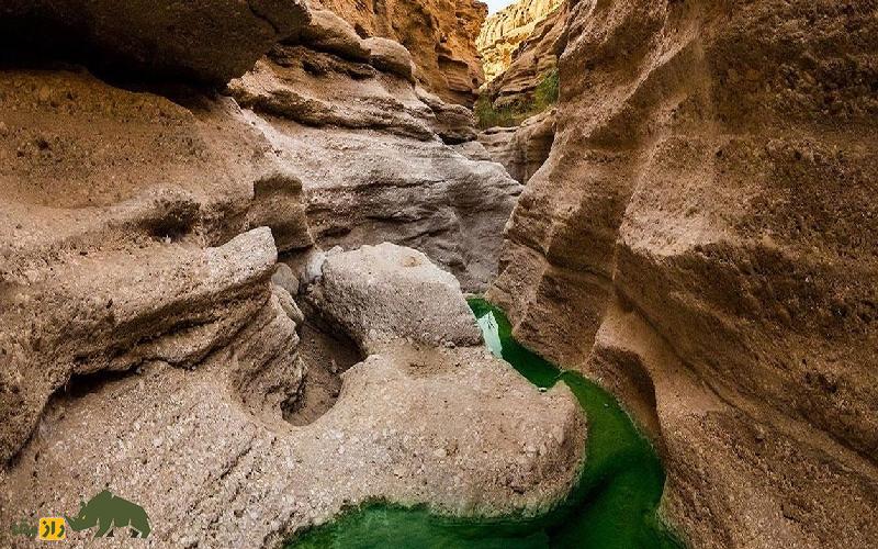 کال جنی؛ مرموزترین دره ایران در طبس با تونلهای سنگی ترسناک که مکان زندگی جنها و موجودات عجیب است دره کال جنی