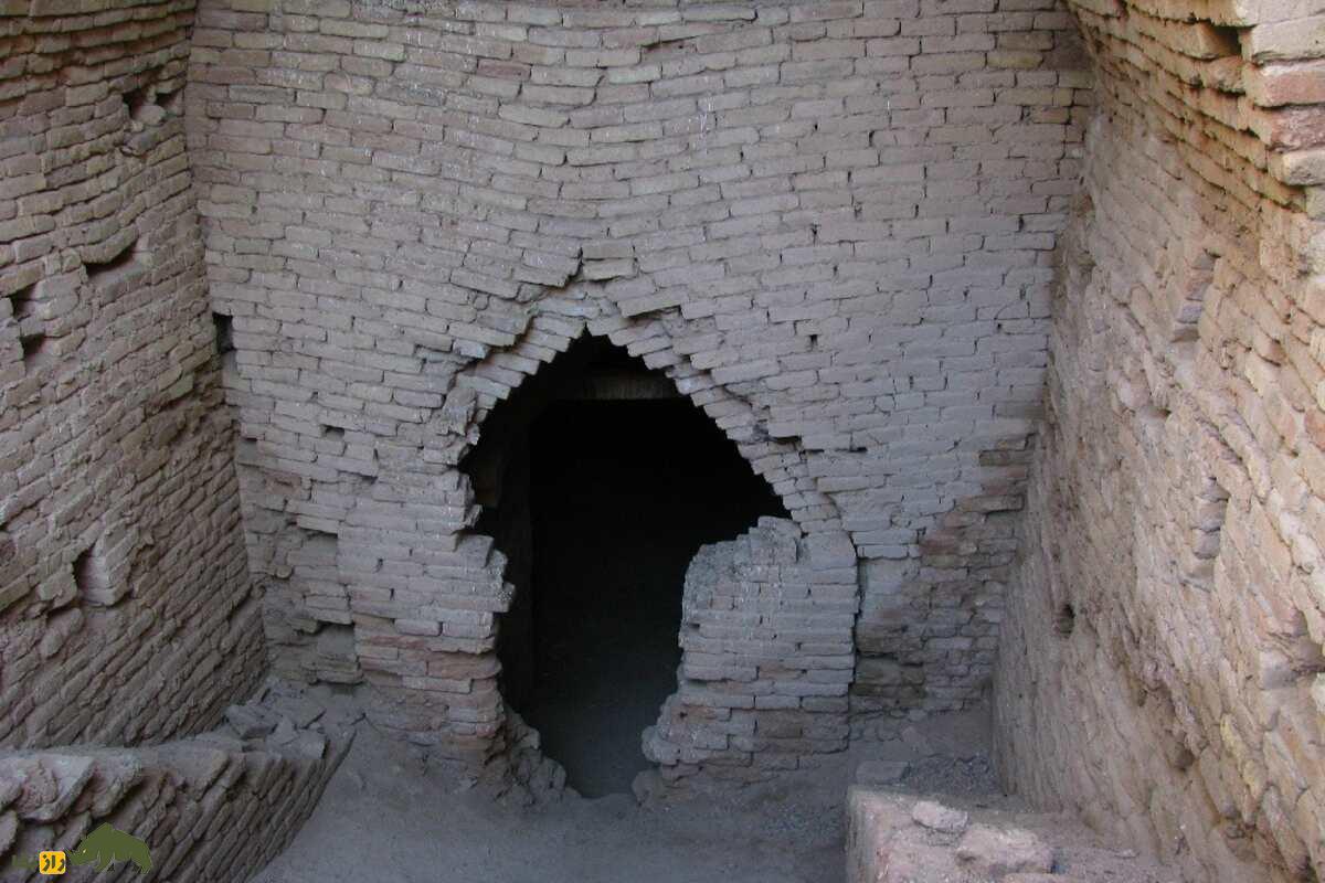 گودال بزرگ مرگ اور؛ یکی از بزرگترین قبرستانهای سلطنتی تمدن سومر در عراق گودال بزرگ مرگ اور؛ یکی از بزرگترین قبرستانهای سلطنتی تمدن سومر در عراق