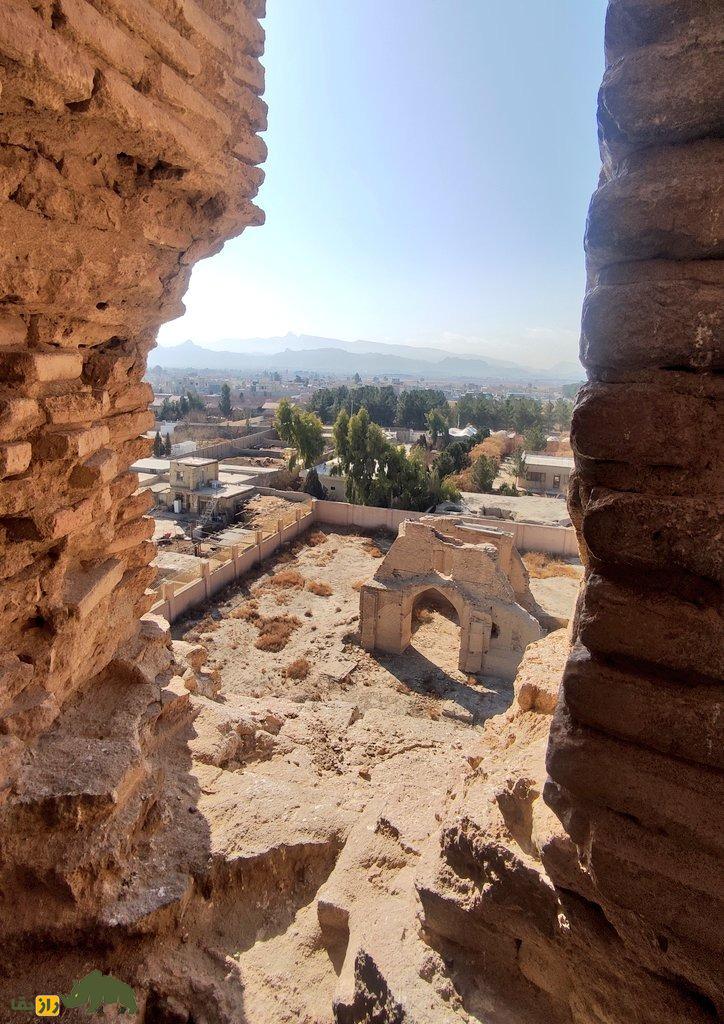 مناره گار؛ شاهکار معماری دوران سلجوقیان در اصفهان که کاملا رها شده و گنجیابان آن را نابود کردند مناره و مسجد گار