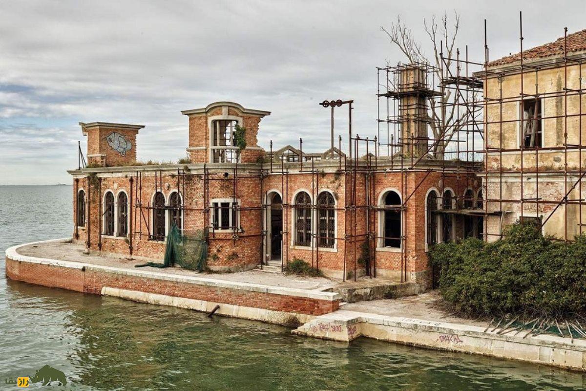 جزیره پاوِلیا؛ ترسناکترین مکان دنیا و محل قرنطینه و مرگ بیماران طاعون و آسایشگاه بیماران روانی که ورود به آن کاملا ممنوع است جزیره پاوِلیا