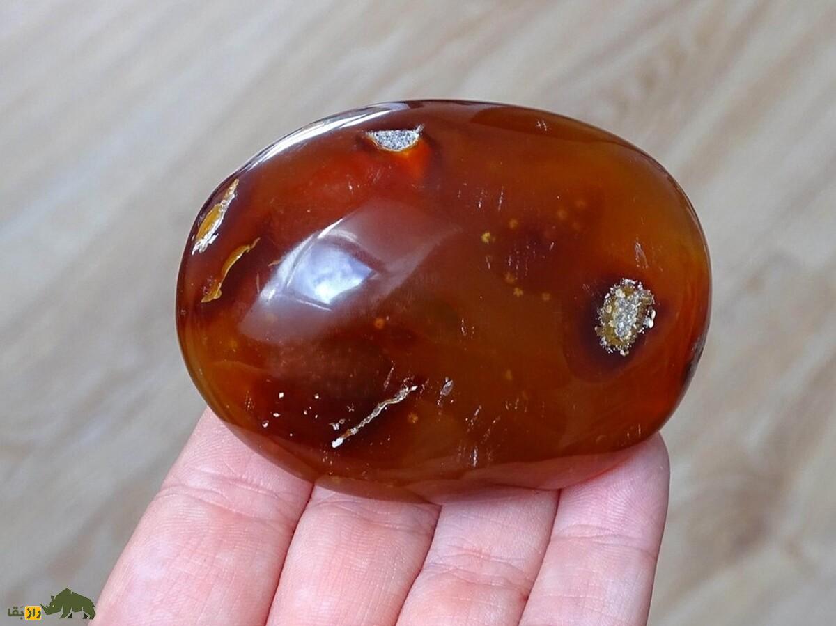 کارنلین؛ سنگی آتشین نماد شور و شانس که هم نگین انگشتر حضرت محمد و هم ساعت ناپلئون از آن ساخته شد