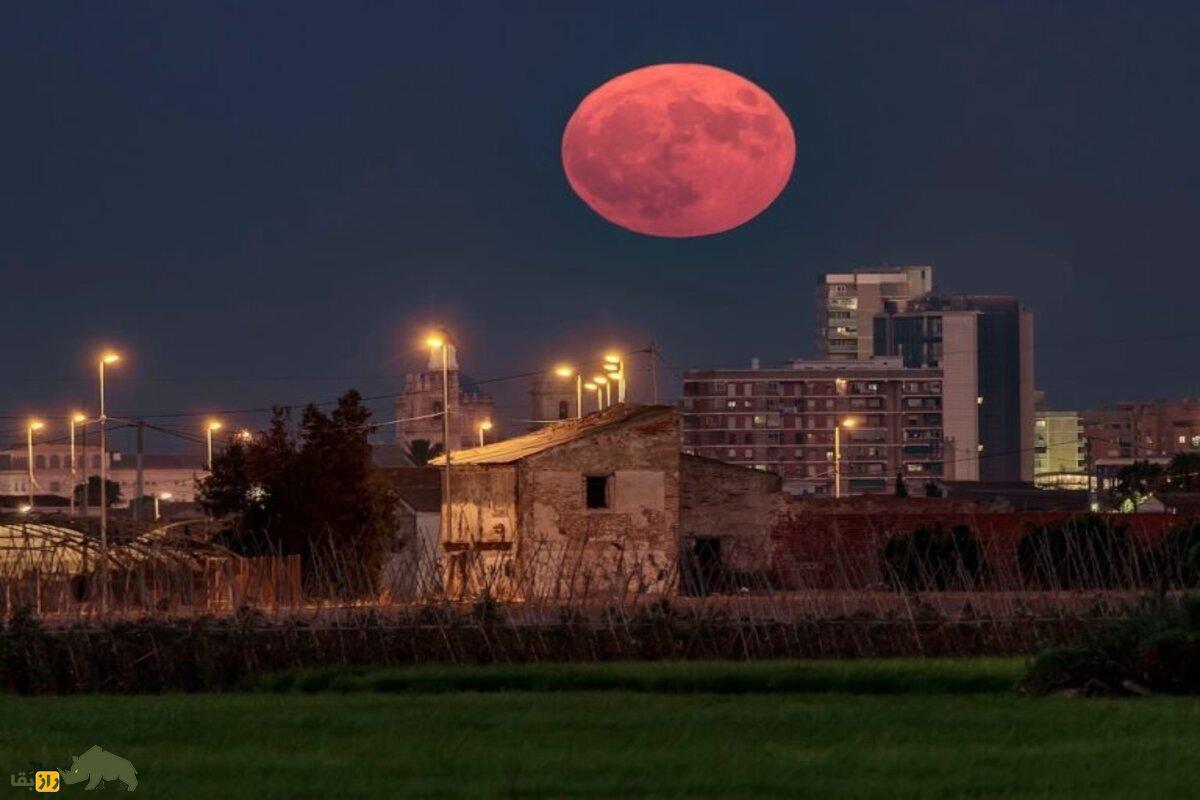 ماه گرفتگی کامل ۷ شهریور ۱۴۰۴ در ایران: تماشای اوج ماه خونین و نکات نجومی بی‌نظیر