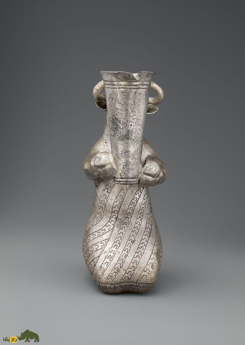 گاو زانوزده با ظرف دهانهدار؛ عتیقهای مرموز از تمدن ایلام با ظاهر انسان و حیوان و ۳۰۰۰ سال قدمت که در شوش کشف شد و به نیویورک رفت گاو زانوزده با ظرف دهانهدار