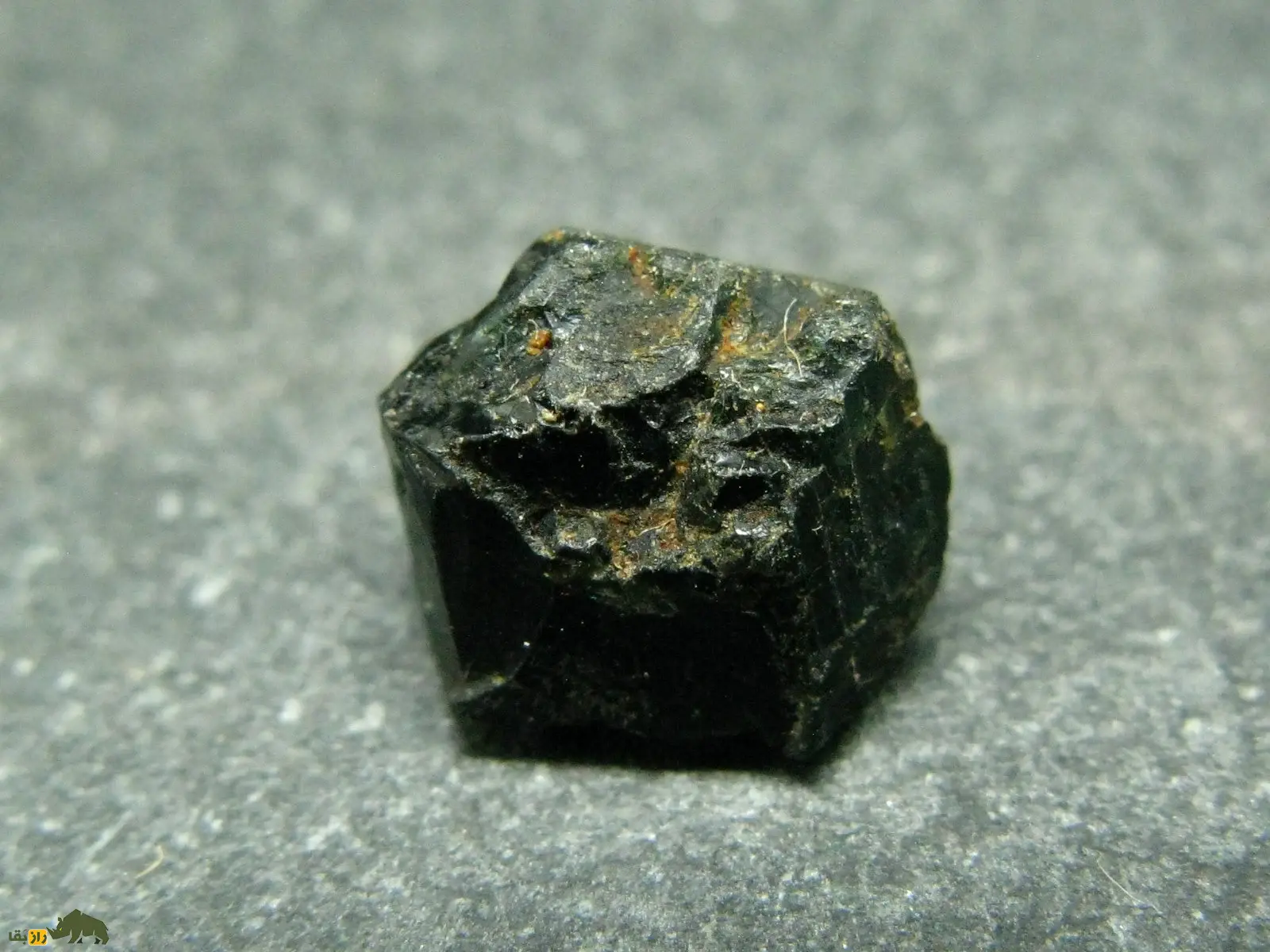 سرندیبایت Serendibite