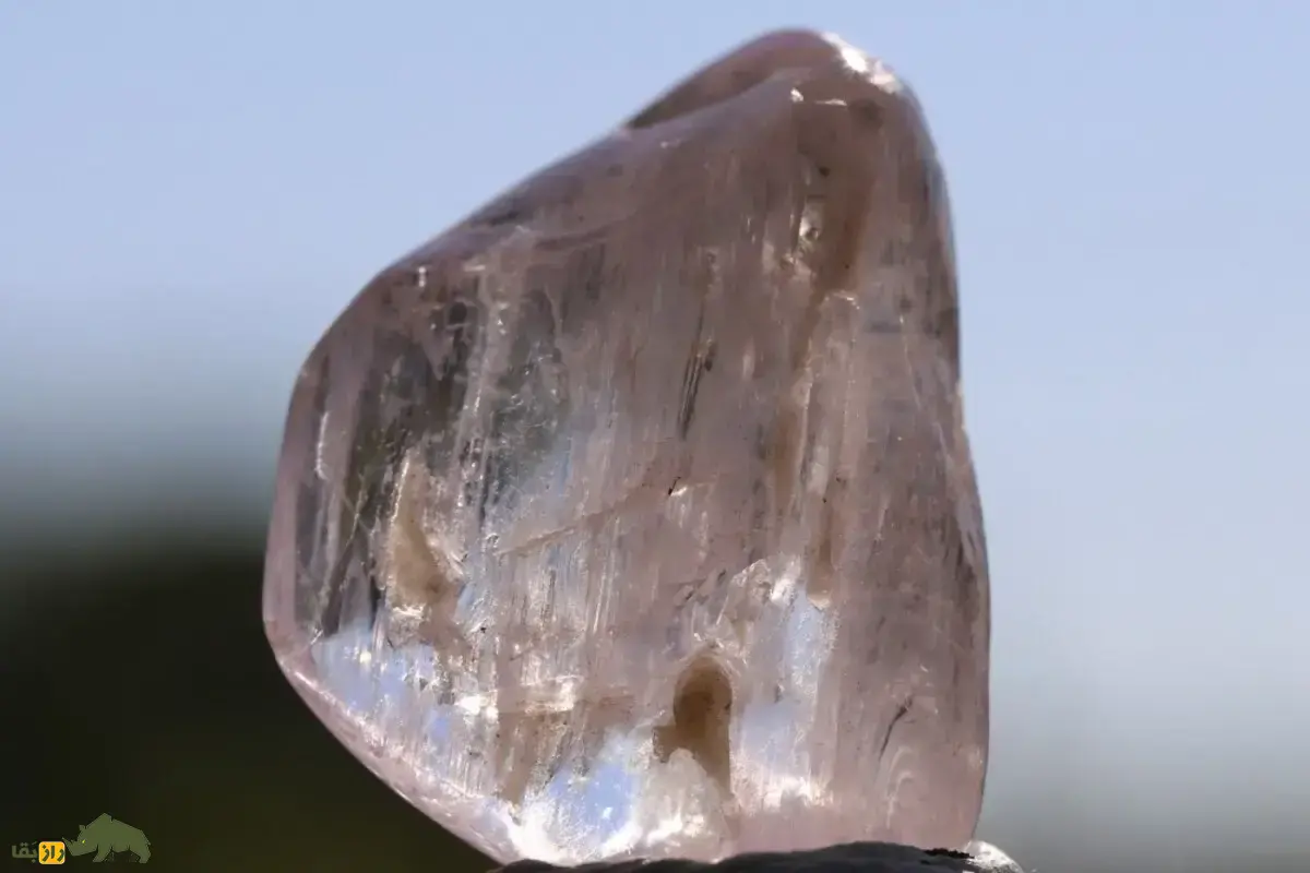 تافیت؛ کمیابترین گوهرسنگ جهان با ویژگیهای منحصربهفرد که ارزشی افسانهای در بازار جواهرات لوکس دارد تافیت