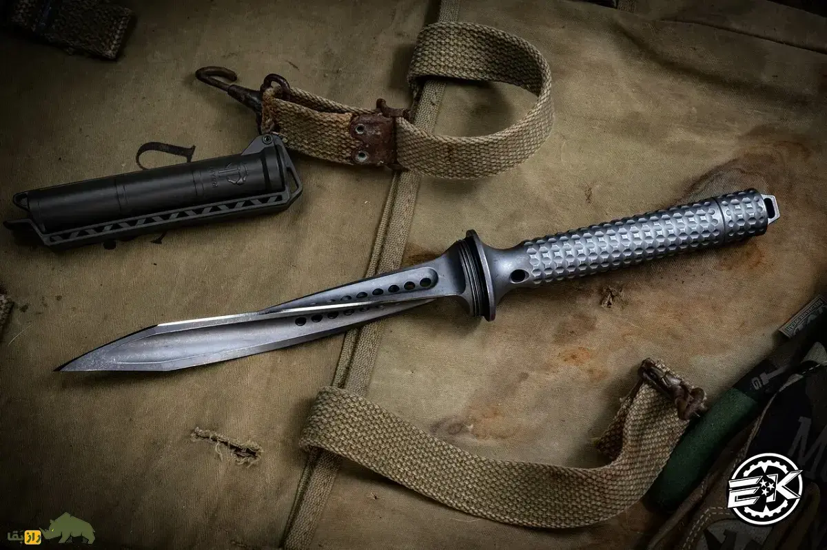 جادکوماندوی سه لبه؛ خطرناک‌ترین و مدرن‌ترین چاقوی دنیا با سه لبه تیز که صدای باز شدن آن اعتیادآور و قیمت آن بیش از ۲۰۰ میلیون تومان است