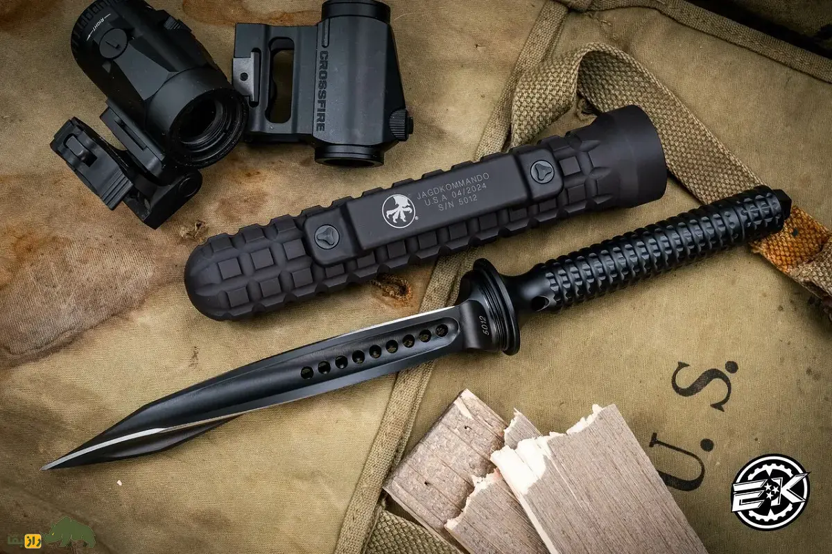 جادکوماندوی سه لبه؛ خطرناکترین و مدرنترین چاقوی دنیا با سه لبه تیز که صدای باز شدن آن اعتیادآور و قیمت آن بیش از ۲۰۰ میلیون تومان است جادکوماندوی سه لبه