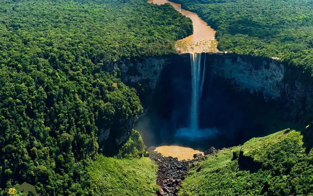 آبشار کائتور؛ بزرگترین آبشار قطرهای جهان با ارتفاع ۲۲۷ متر ارتفاع که پنج برابر آبشار نیاگاراست آبشار کائتور