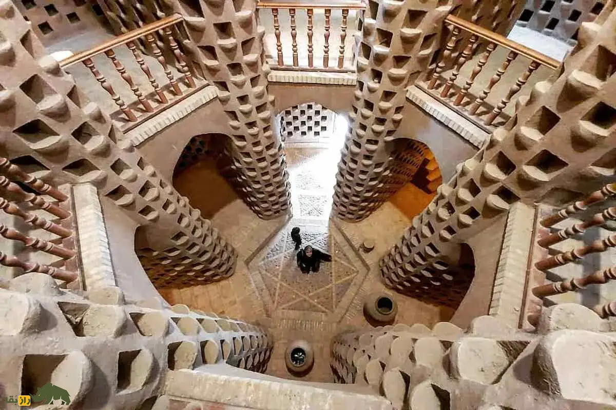 کبوترخانههای ایران؛ برجهایی تاریخی برای نگهداری کبوتر، تولید کود طبیعی و معماری شگفتانگیز کبوترخانههای ایران؛ برجهایی تاریخی برای نگهداری کبوتر، تولید کود طبیعی و معماری شگفتانگیز