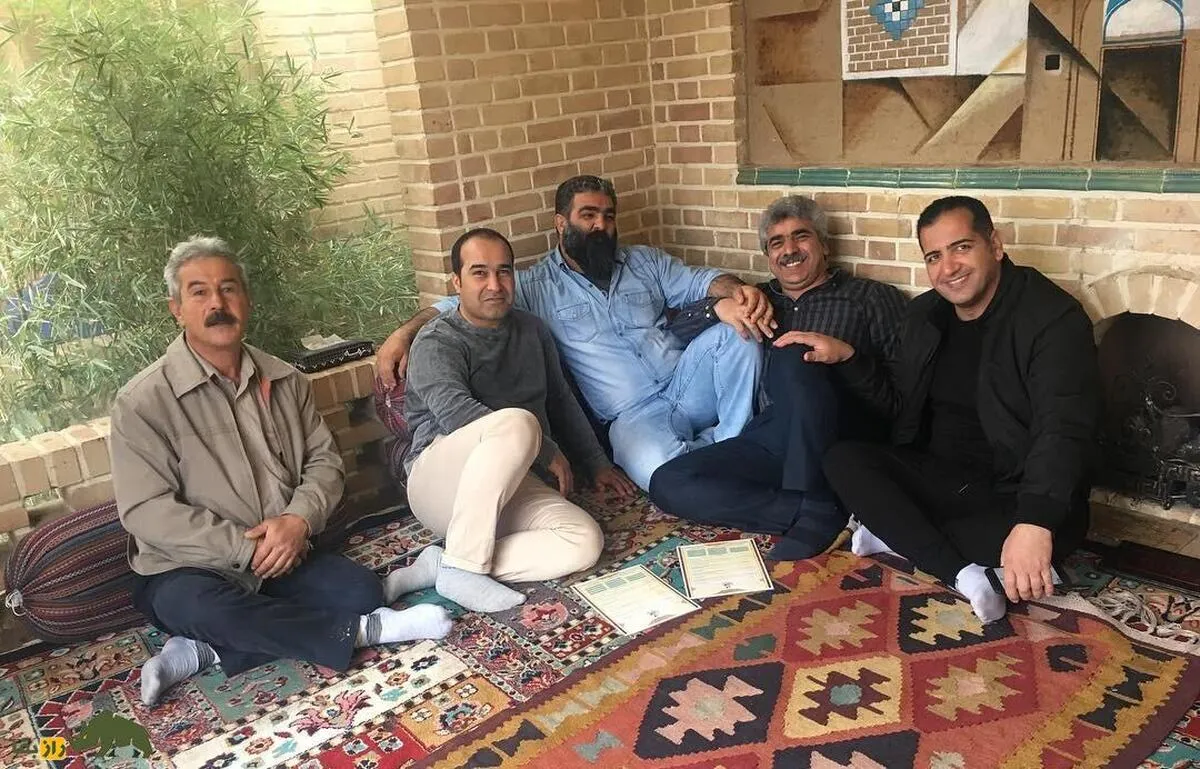 ناصر کولیوند؛ کبوترباز مشهور تهران که علاقه زیادی به «تیپلر» دارد و بام او در یافت‌آباد معروف است